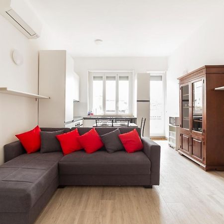 מילאנו Sant'Ambrogio Bright Apartment With Terrace מראה חיצוני תמונה